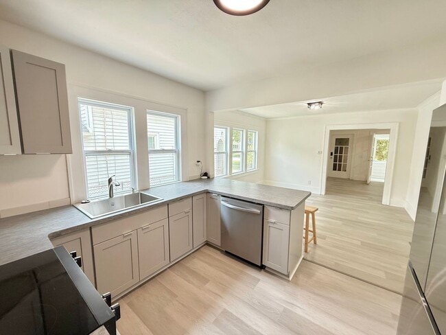 228-230-230 Genesee Park Blvd