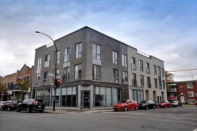property at 805 De Castelnau Rue E