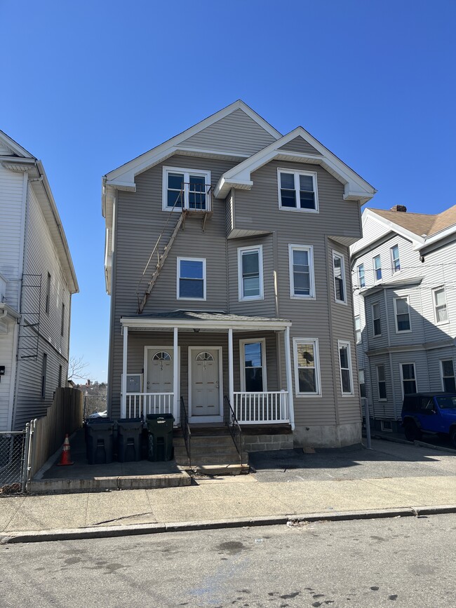 105 Ridge St, Unit 2