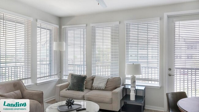 4902 Cosmos Cir in Wimauma, FL - Foto de edificio - Building Photo