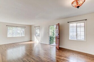 3927 Legion Ln in Los Angeles, CA - Foto de edificio - Building Photo