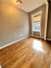 17 Madison Ave, Unit 2 in Jersey City, NJ - Building Photo - Building Photo