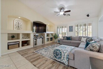 2624 W Summerside Rd in Phoenix, AZ - Building Photo - Building Photo