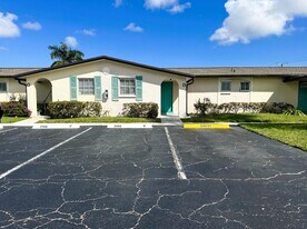 2966 Ashley Dr E in West Palm Beach, FL - Building Photo