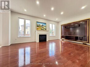 56 Stannardville Dr in Ajax, ON - Building Photo - Building Photo