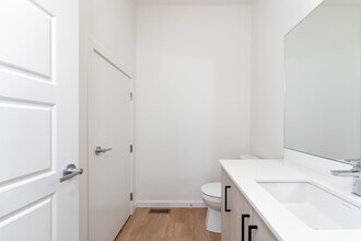 11935-11124 124 St in Edmonton, AB - Building Photo - Building Photo