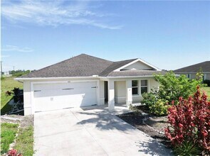 261 Richmond Ave S in Lehigh Acres, FL - Building Photo - Building Photo