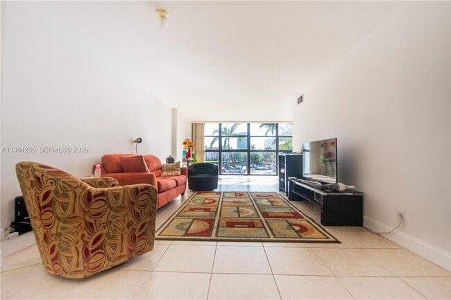 property at 200 Leslie Dr