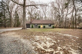 3580 Woodstock Rd in Gloucester, VA - Foto de edificio - Building Photo