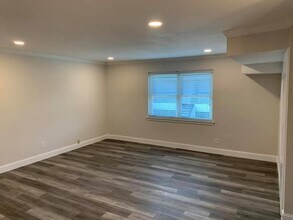 8714 Ilona Ln in Houston, TX - Building Photo - Building Photo