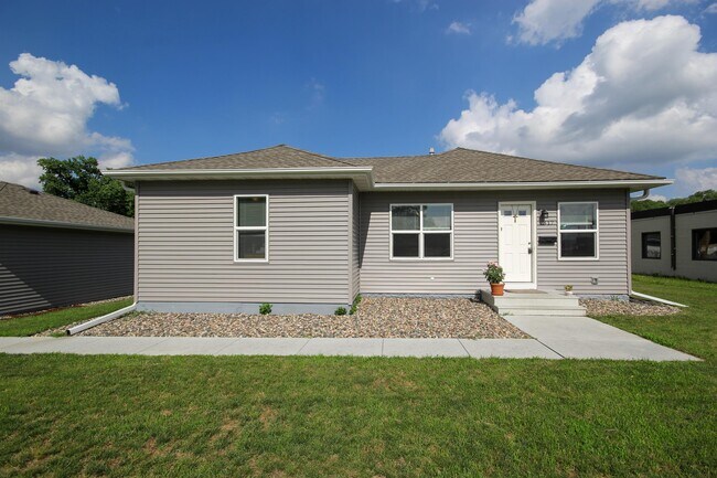 property at 9317 Garfield Ave S