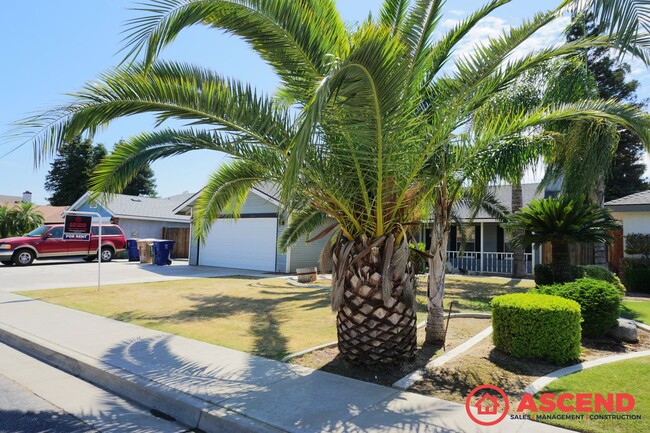 3801 Rainier Ct in Bakersfield, CA - Building Photo - Building Photo