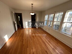 1528 N Hawley Rd in Milwaukee, WI - Building Photo - Building Photo