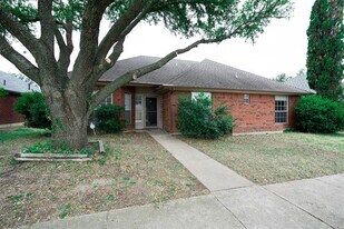 8661 Malibu St in Frisco, TX - Building Photo
