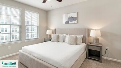 2300 Tapestry Park Dr, Unit 2250-305 in Land O Lakes, FL - Foto de edificio - Building Photo
