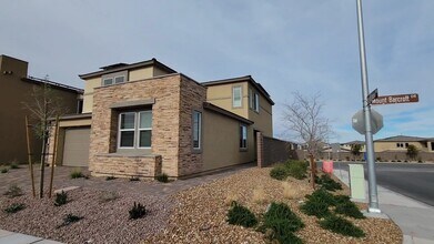 277 Mount Barcroft Dr, Unit #2 in Henderson, NV - Building Photo - Building Photo