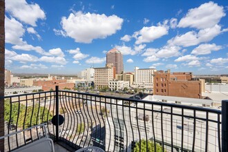 100 Gold Ave SW in Albuquerque, NM - Building Photo - Building Photo