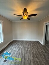 202 8th Ave SE in Jamestown, ND - Building Photo - Building Photo