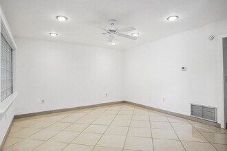 2878 Donnelly Dr in Atlantis, FL - Building Photo - Building Photo