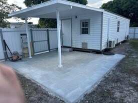 235 W 16th St in Hialeah, FL - Building Photo