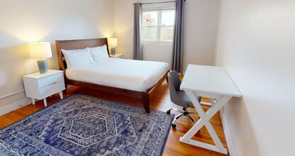 42 Orchard Rd in Brookline, MA - Building Photo - Building Photo