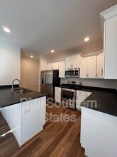 305 Clarus Crk Wy in Travelers Rest, SC - Building Photo - Building Photo