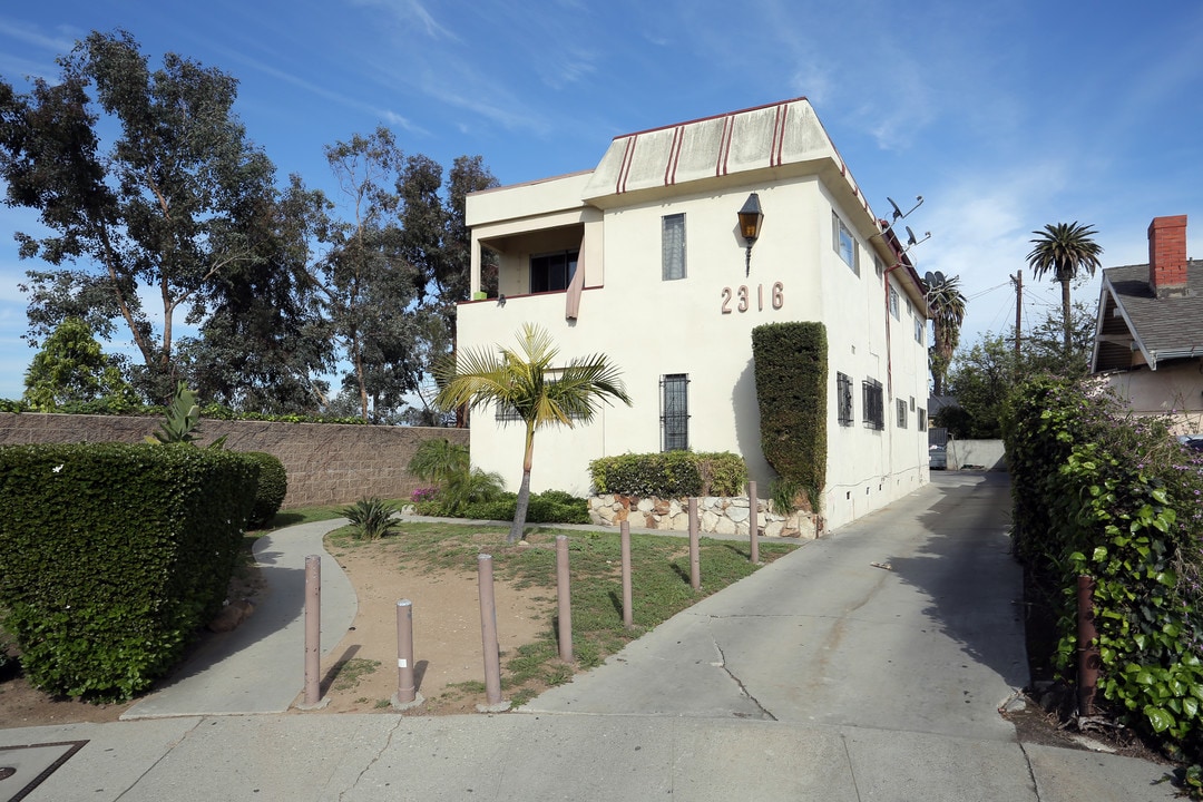 2316 5th Ave in Los Angeles, CA - Building Photo