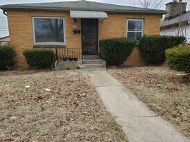 7025 W Villard Ave in Milwaukee, WI - Building Photo