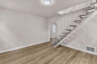 2408 Jules St in St. Joseph, MO - Building Photo - Building Photo