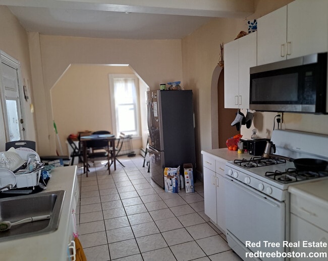 3 Washburn Terrace in Brookline, MA - Building Photo - Building Photo