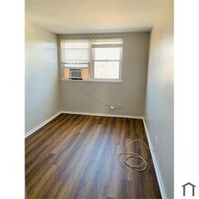 3408 Ashfield Ln, Unit 2nd Floor in Philadelphia, PA - Foto de edificio - Building Photo