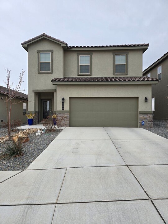 888 Tazanita Lp SE in Rio Rancho, NM - Building Photo