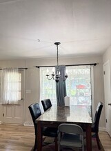 8104 Oakland Ave in Kansas City, KS - Building Photo - Building Photo