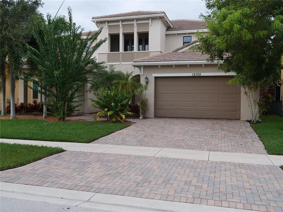 12105 Boca Reserve Ln in Boca Raton, FL - Building Photo