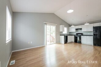 14525 E 47th Dr in Denver, CO - Building Photo - Building Photo