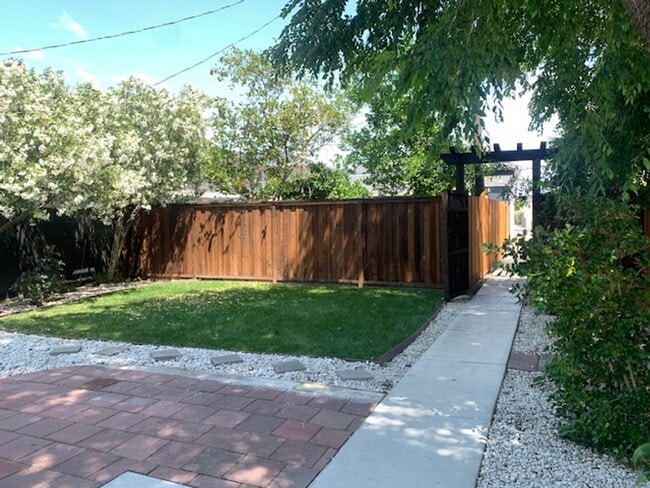 property at 1653 Court Dr