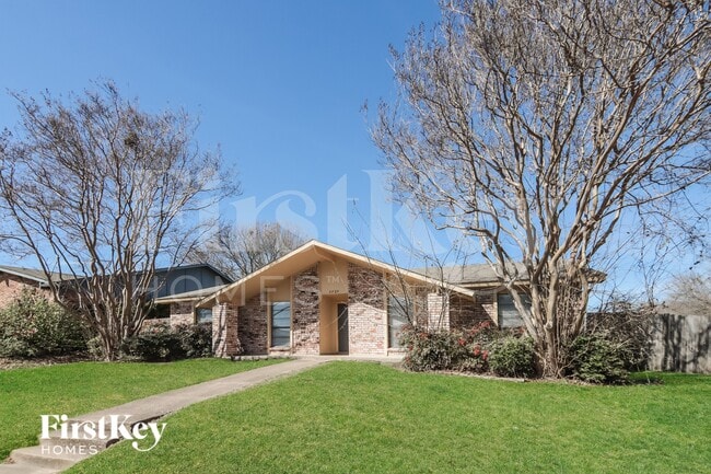 3729 Dumas Trail, Unit 18-462 in Garland, TX - Building Photo - Building Photo