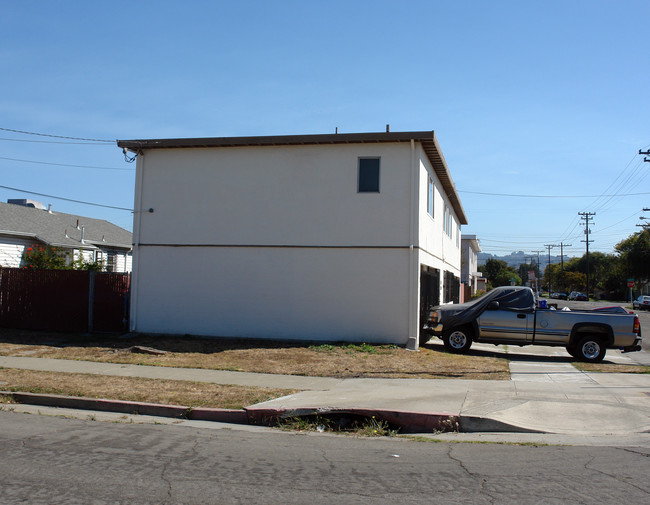 1301 Florida Ave in Richmond, CA - Foto de edificio - Building Photo