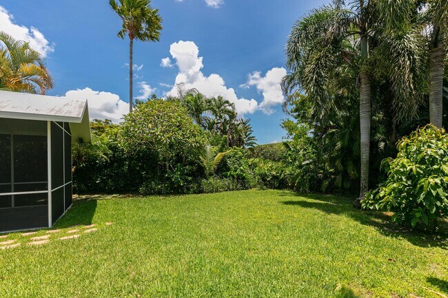 3626 Newport Ave in Boynton Beach, FL - Building Photo - Building Photo