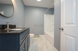 6 Beacon St in Central Falls, RI - Building Photo - Building Photo