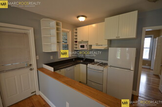 12 Cheever Ct, Unit 1 in Boston, MA - Building Photo - Building Photo