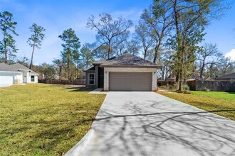 16701 Cedar Cir in Splendora, TX - Building Photo - Building Photo