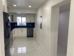 13335 NW 19th Ave in Miami, FL - Building Photo - Building Photo