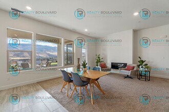 10180 Gooseberry Ct in Reno, NV - Building Photo - Building Photo