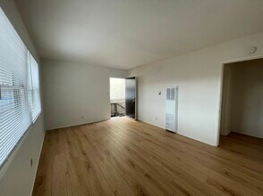 622 Loma Dr, Unit 622 in Hermosa Beach, CA - Building Photo - Building Photo