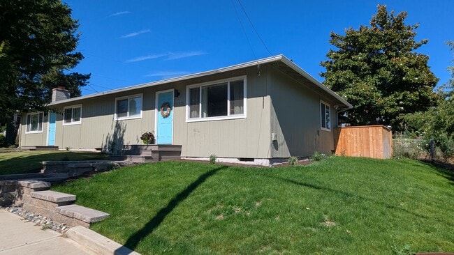 3703 Kauffman Ave in Vancouver, WA - Building Photo - Building Photo