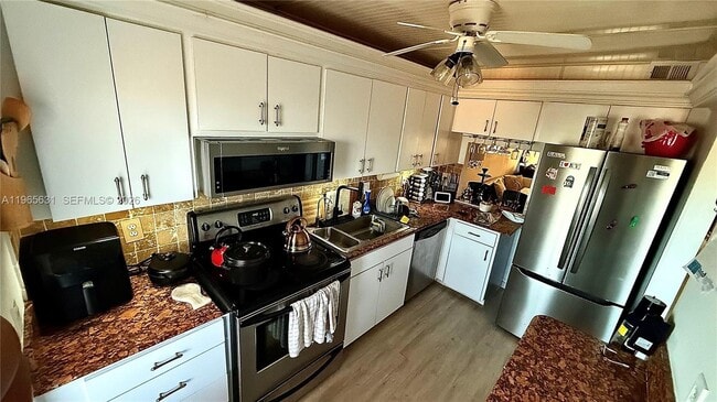 4502 N Federal Hwy in Lighthouse Point, FL - Building Photo - Building Photo