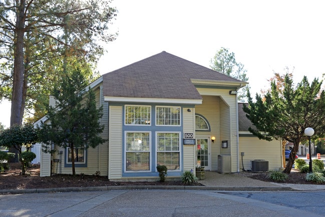 ReNew Newport News in Newport News, VA - Building Photo - Building Photo