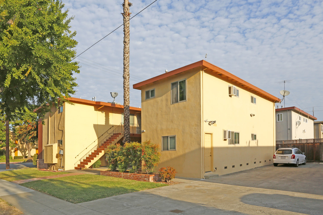 1291 Pedro St in San Jose, CA - Building Photo