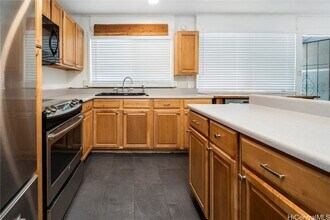 1558 Kalaepaa Dr, Unit A in Honolulu, HI - Building Photo - Building Photo